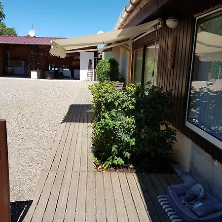 Le Petit Paradis Frühstückspension 3*